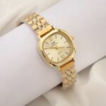 ساعت dw صفحه مربع گلد