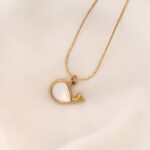 گردنبند وال