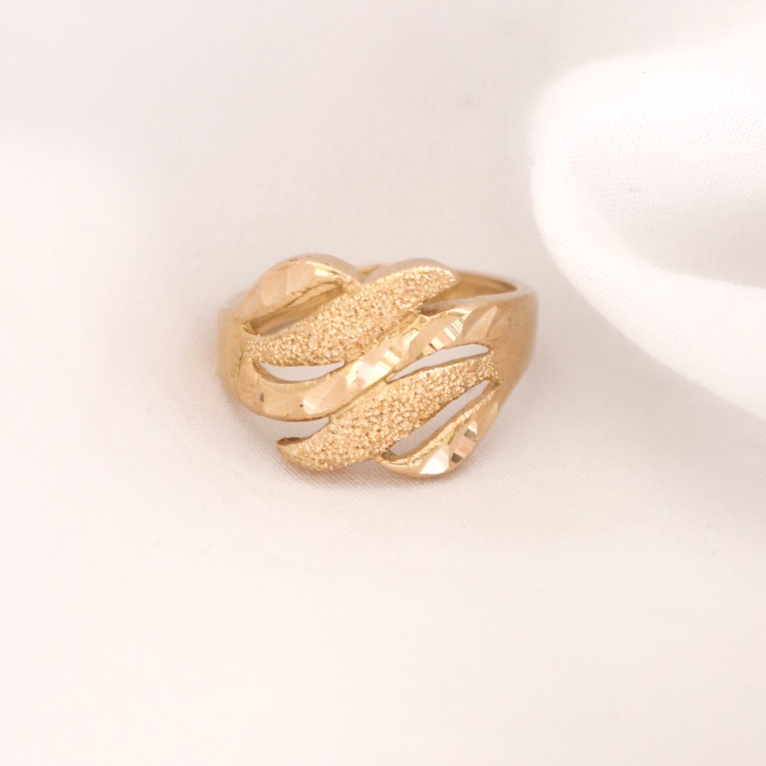 IMG_4078 انگشتر طلاروس ۷۴ - Image 1