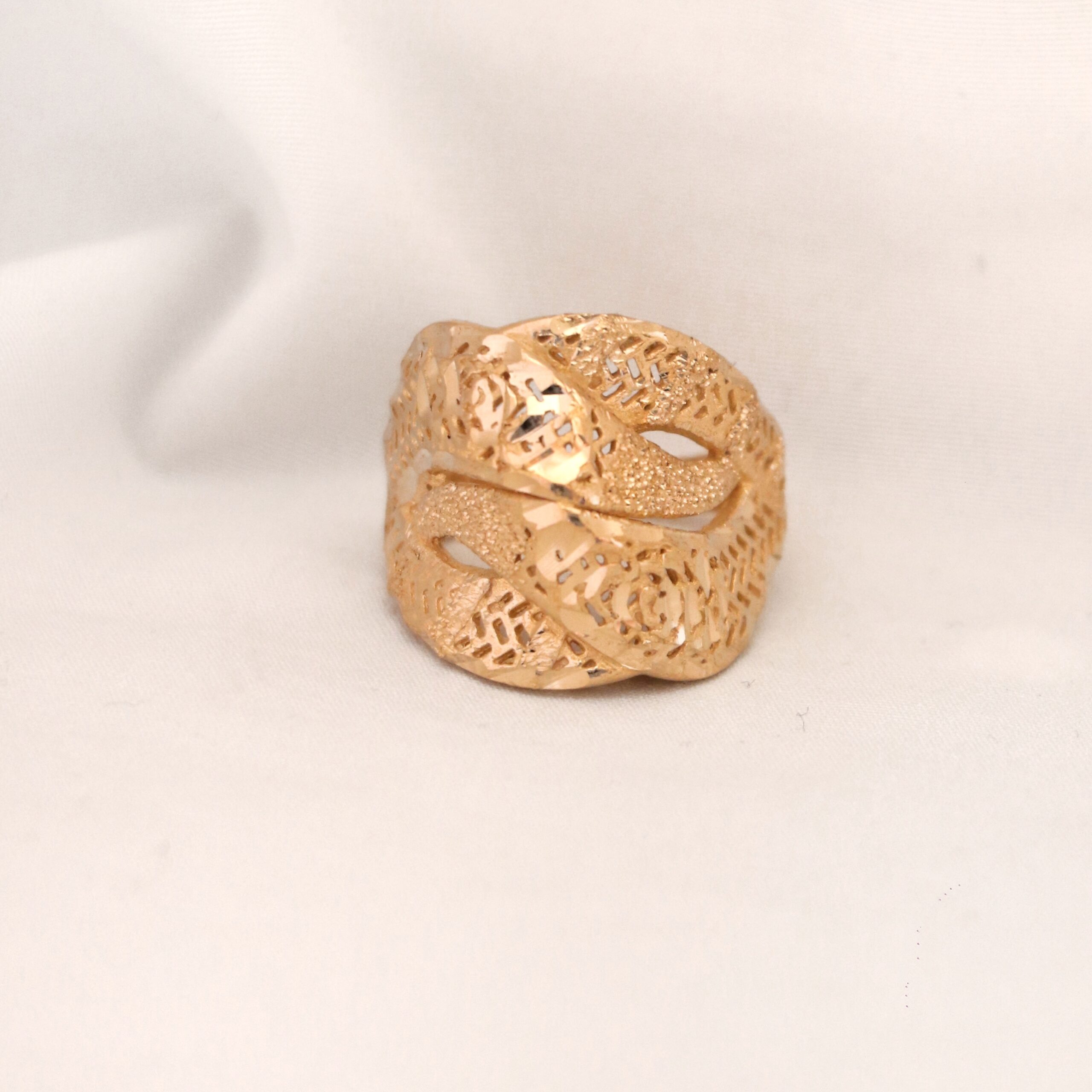 ۲۰۲۵۰۹۲۷۱۵۴۳۴۰_IMG_0565 انگشتر طلاروس 61 - Image 1