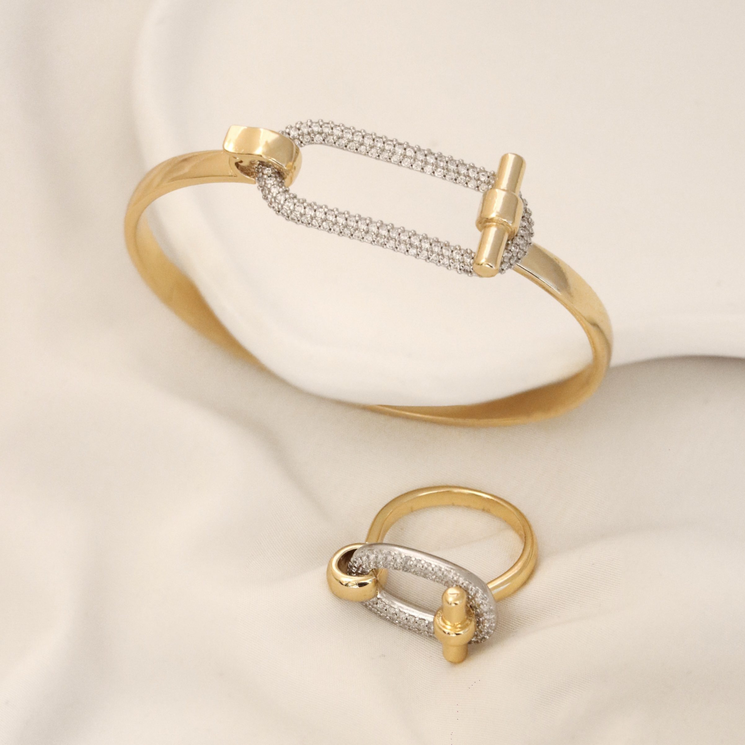 6ECE941D-073B-469D-83EA-6EAFD4F1CD0D نیمست هرمس 5 - Image 1