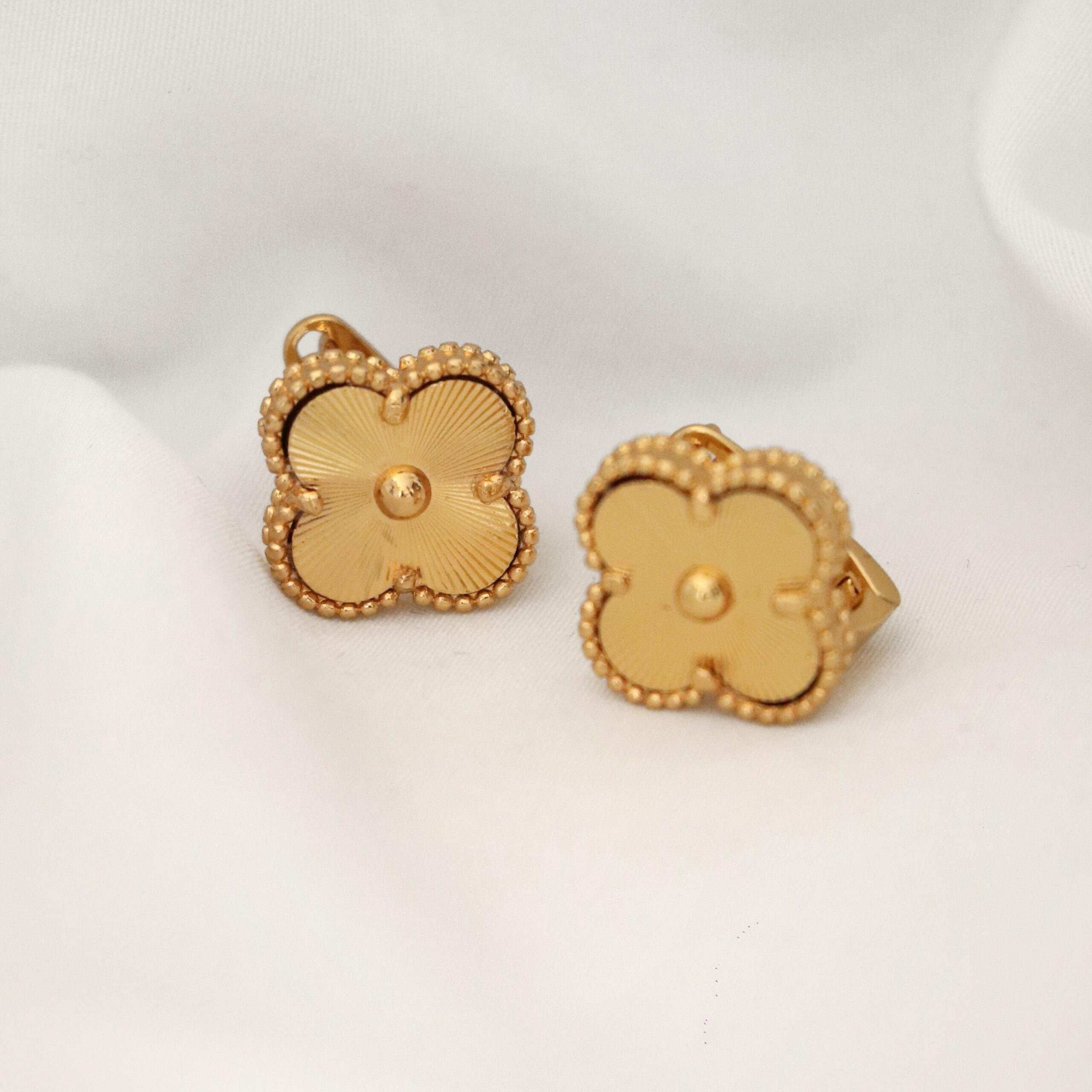 ۲۰۲۵۰۸۰۳۱۵۵۳۰۴_IMG_9884 گوشواره ونکلیف - Image 1