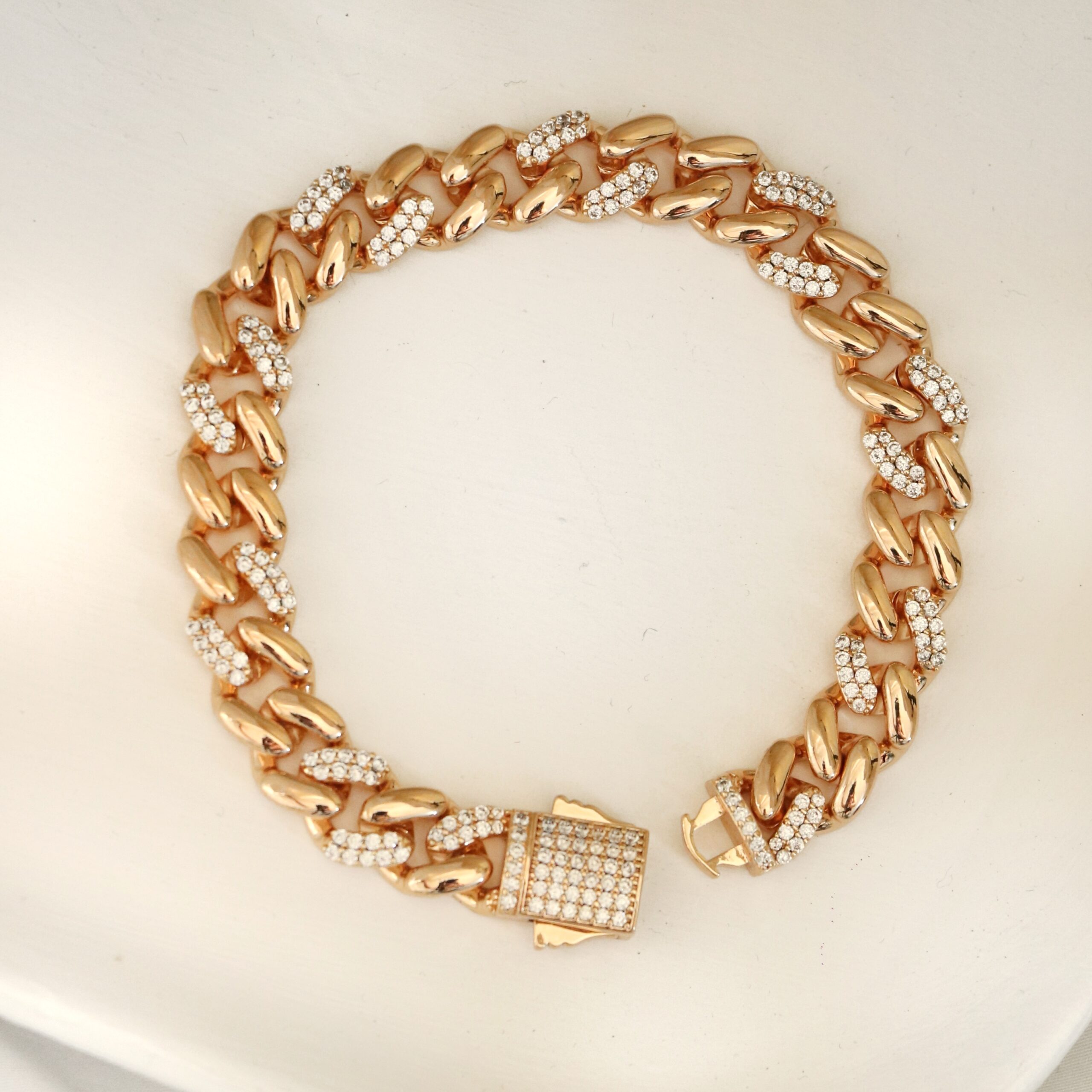 ۲۰۲۵۱۱۱۹۱۷۵۸۳۲_IMG_1463 دستبند لخت ژوپینگ 97 - Image 1