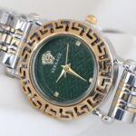 ساعت ورساچه صفحه سبز - Image 4