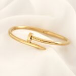 دستبند میخ کارتیه