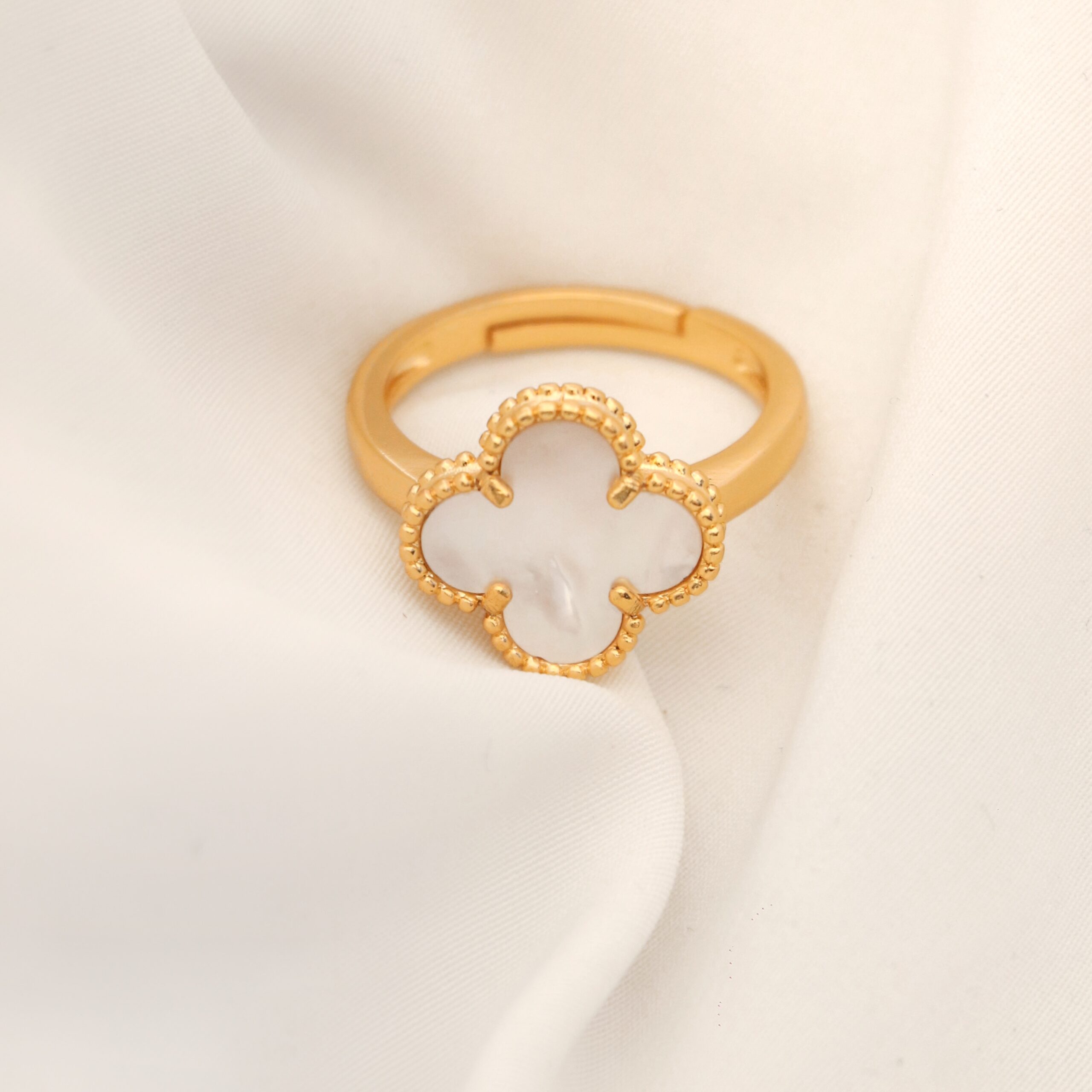 IMG_0951 انگشتر ونکلیف سفید - Image 1