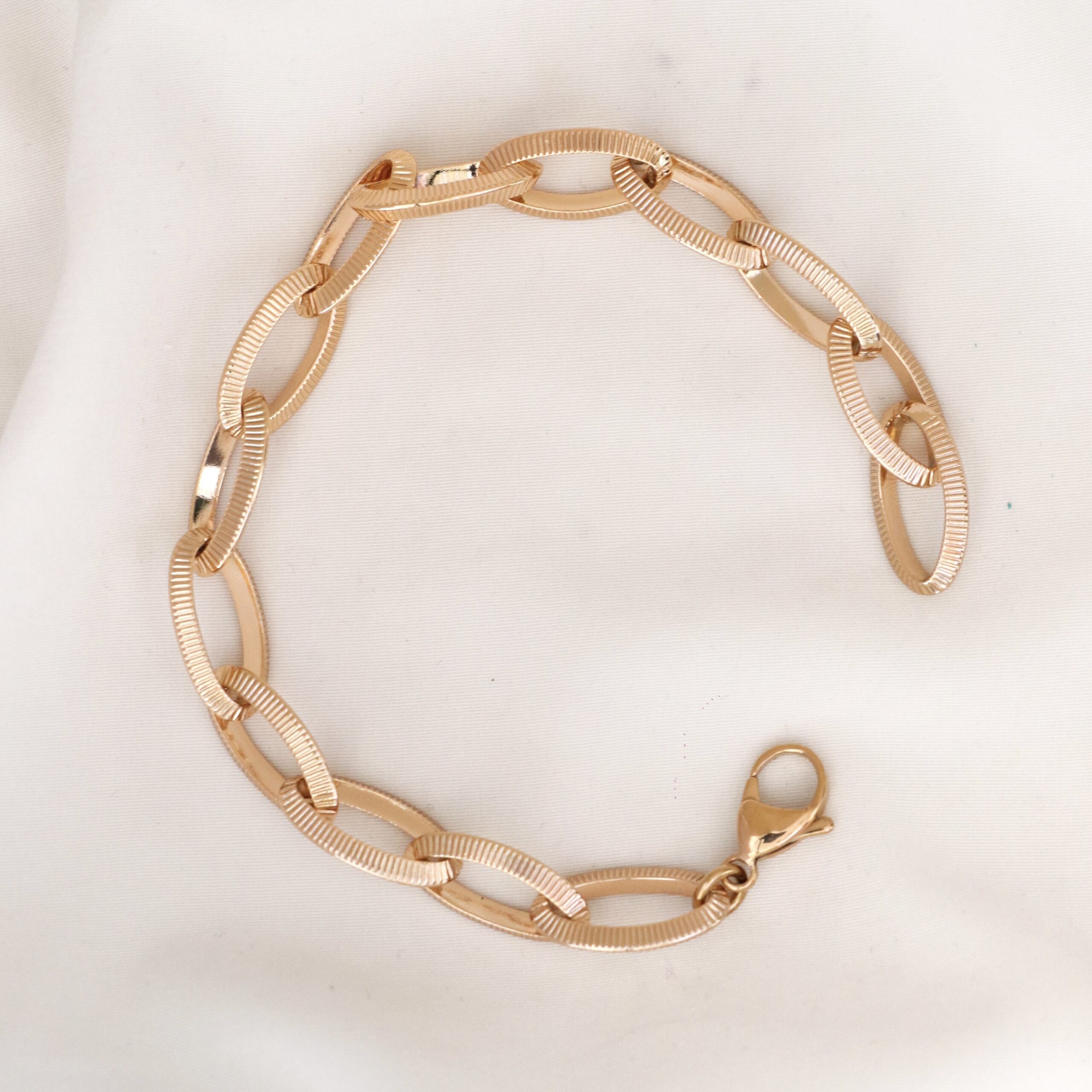 ۲۰۲۵۱۰۲۲۱۷۰۴۰۰_IMG_1050 دستبند لخت ژوپینگ 88 - Image 1