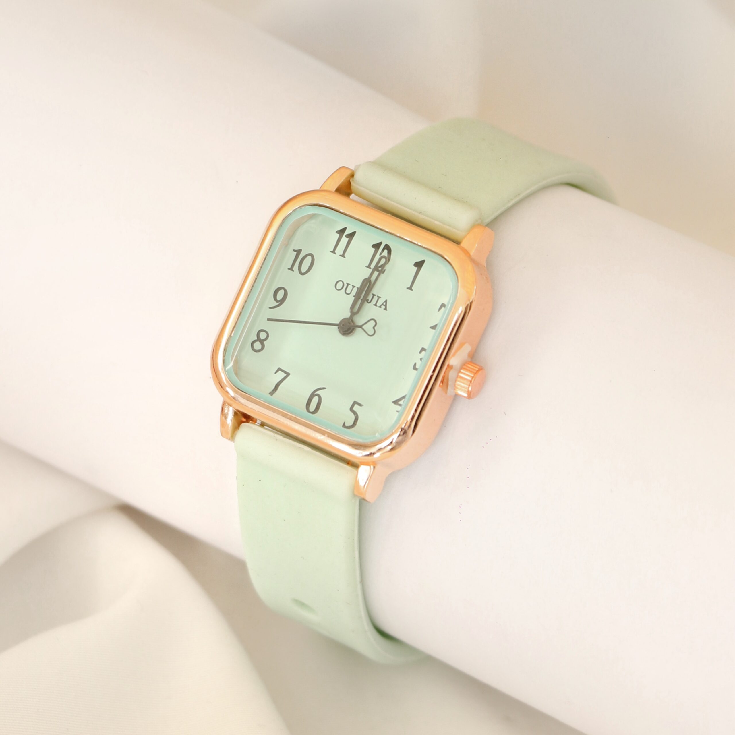 IMG_5924 ساعت تخفیفی 1 - Image 1